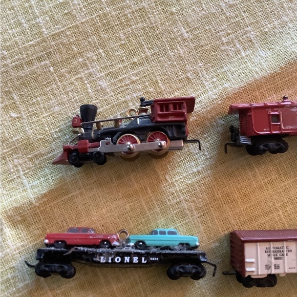 Hallmark Mini Train Ornament Set - Picture 2 of 5
